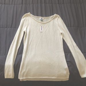 Women’s white sweater